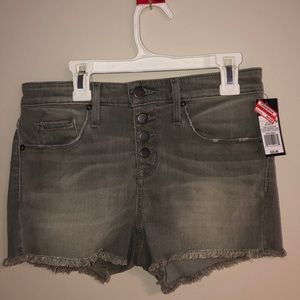 *Never worn high rise shorts